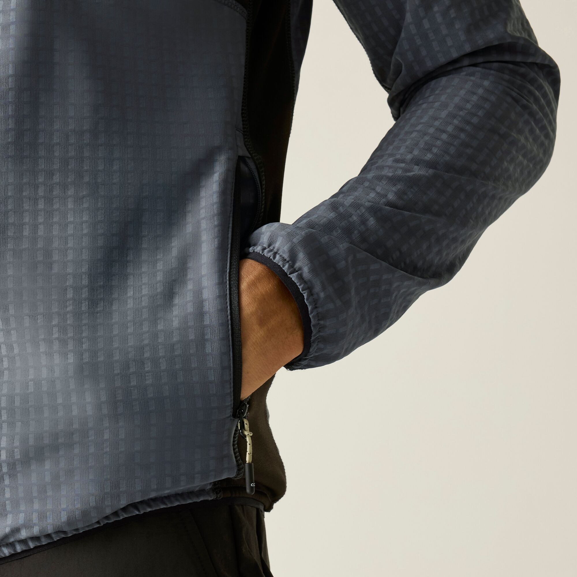 Regatta Mens Alven Midlayer - Image 6